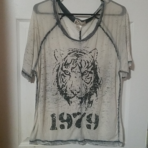 Tops - Gray Tiger Sheer Shirt Top  *Moving Sale!*